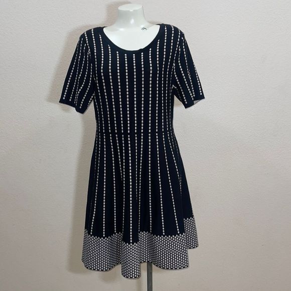 Chelsea Taylor Dresses & Skirts - Chelsea Taylor dot sweater dress size XL